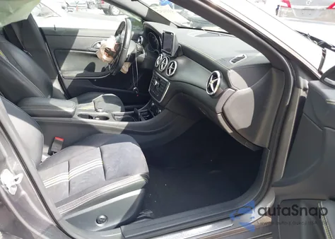 2014 Mercedes-Benz Cla 250 z USA, uszkodzony, nr VIN WDDSJ4EB1EN027814